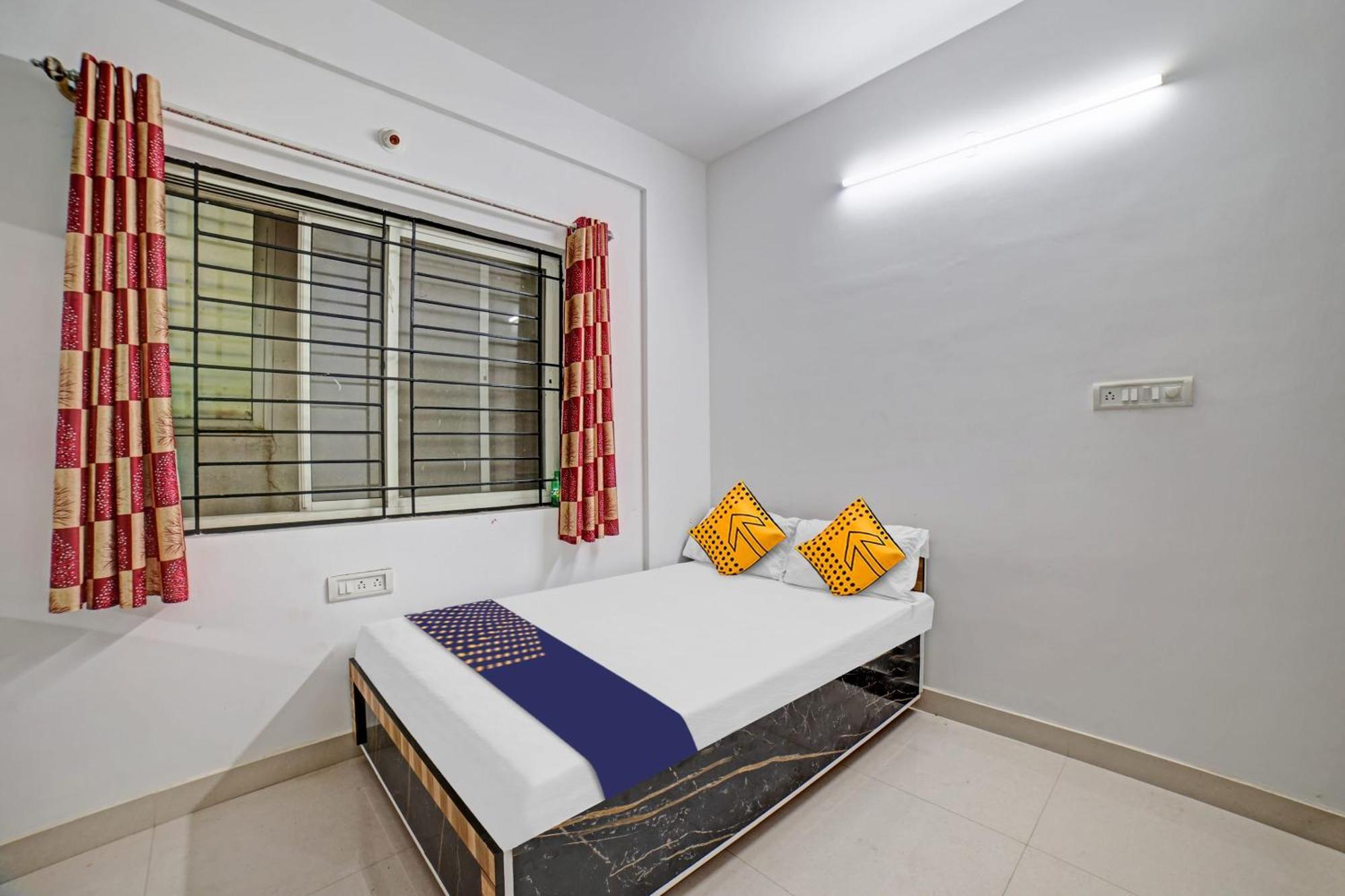 Spot On 81164 San International Hotel Bangalore Exterior foto